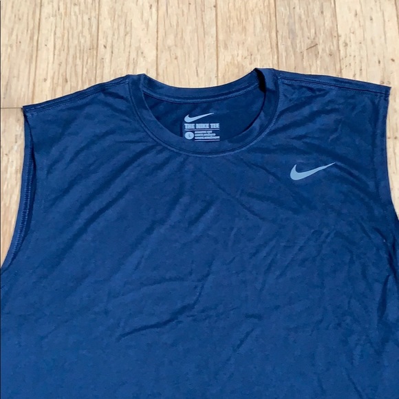 Nike Men’s Legend Sleeveless Tee Navy - Picture 3 of 4